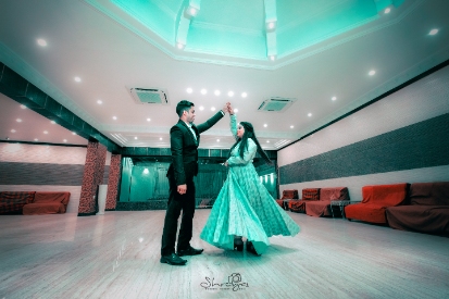 romantic photoshoot for couples