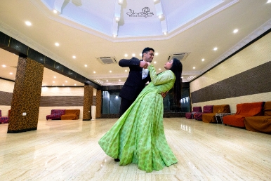 romantic photoshoot for couples